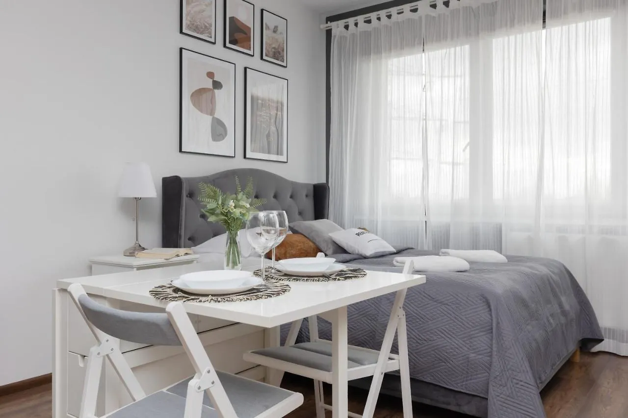 Comfy & Trendy Studio Apartment Warsaw Wola By Noclegi Renters