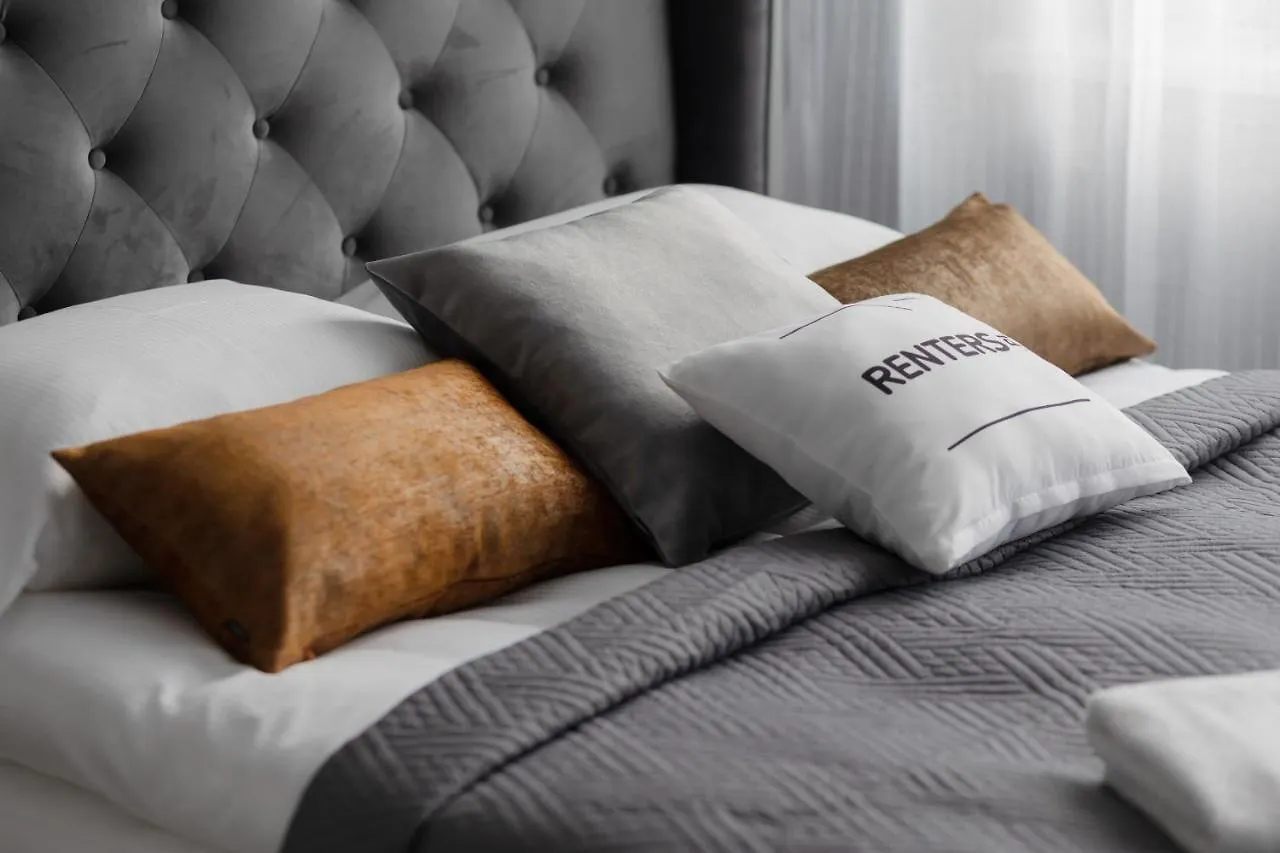 Comfy & Trendy Studio Apartment Warsaw Wola By Noclegi Renters 0*,  Polónia